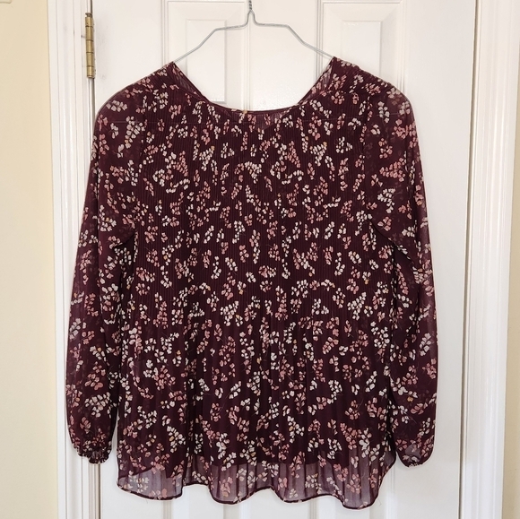 41 Hawthorn Burgandy Flowy Floral Sheer Top Medium Petite - Picture 2 of 12
